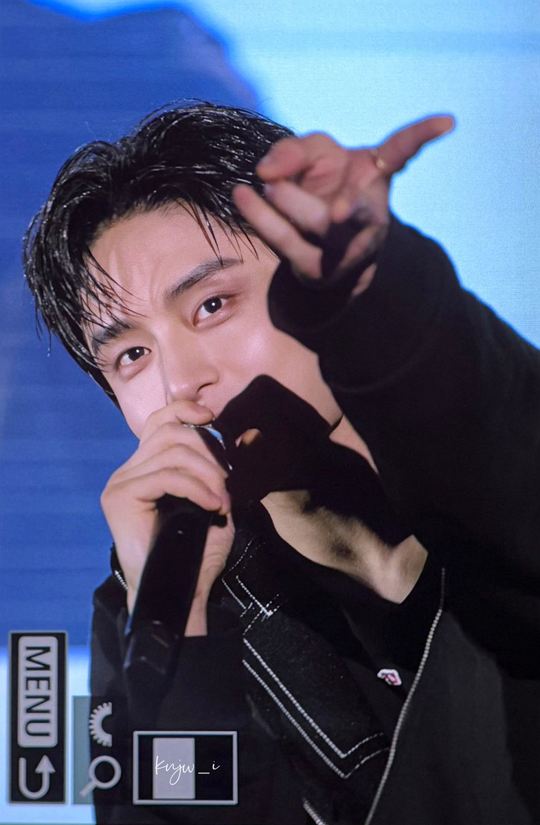 knjw_i's tweet photo. 260927 🐙2부 사쳌 
TAKE1:Unique Story in Osaka 

#김지웅 #KIMJIWOONG #제로베이스원 #ZEROBASEONE #ZB1 #キムジウン https://t.co/RwjR5VETwh