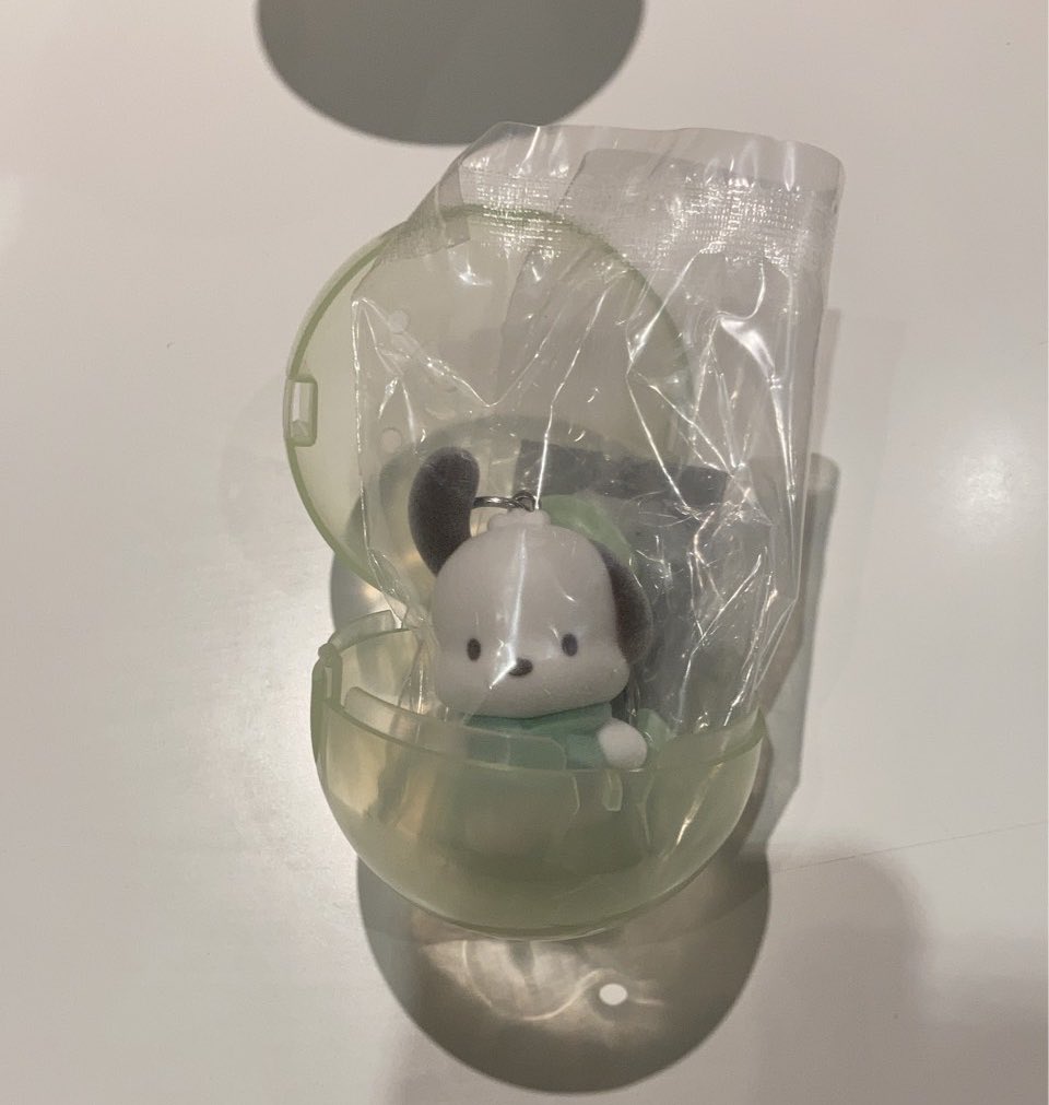 2_fraise7's tweet photo. 【交換】サンリオキャラクターズ カラフルカラビナマスコットチャーム

【譲】ポチャッコ

【求】シナモロール

出先のためIDなしの写真となります。

池袋での手渡し可能な方優先です。
郵送でのお取引も可能です。

検索からもお気軽にお声がけください。🙇‍♀️ https://t.co/1YMcVBgndA