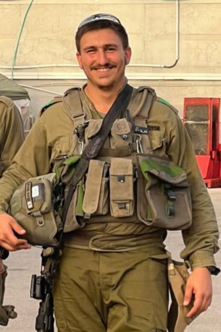 shlomopolak580's tweet photo. הלוחם הגיבור אלקנה נבון נפל בג'נין לפני שנתיים.
אלקנה הגיבור היה אמור לחגוג היום יום הולדת.
שתפו לזכרו של אלקנה נבון גיבור ישראל!! https://t.co/fk1GOLv3oL