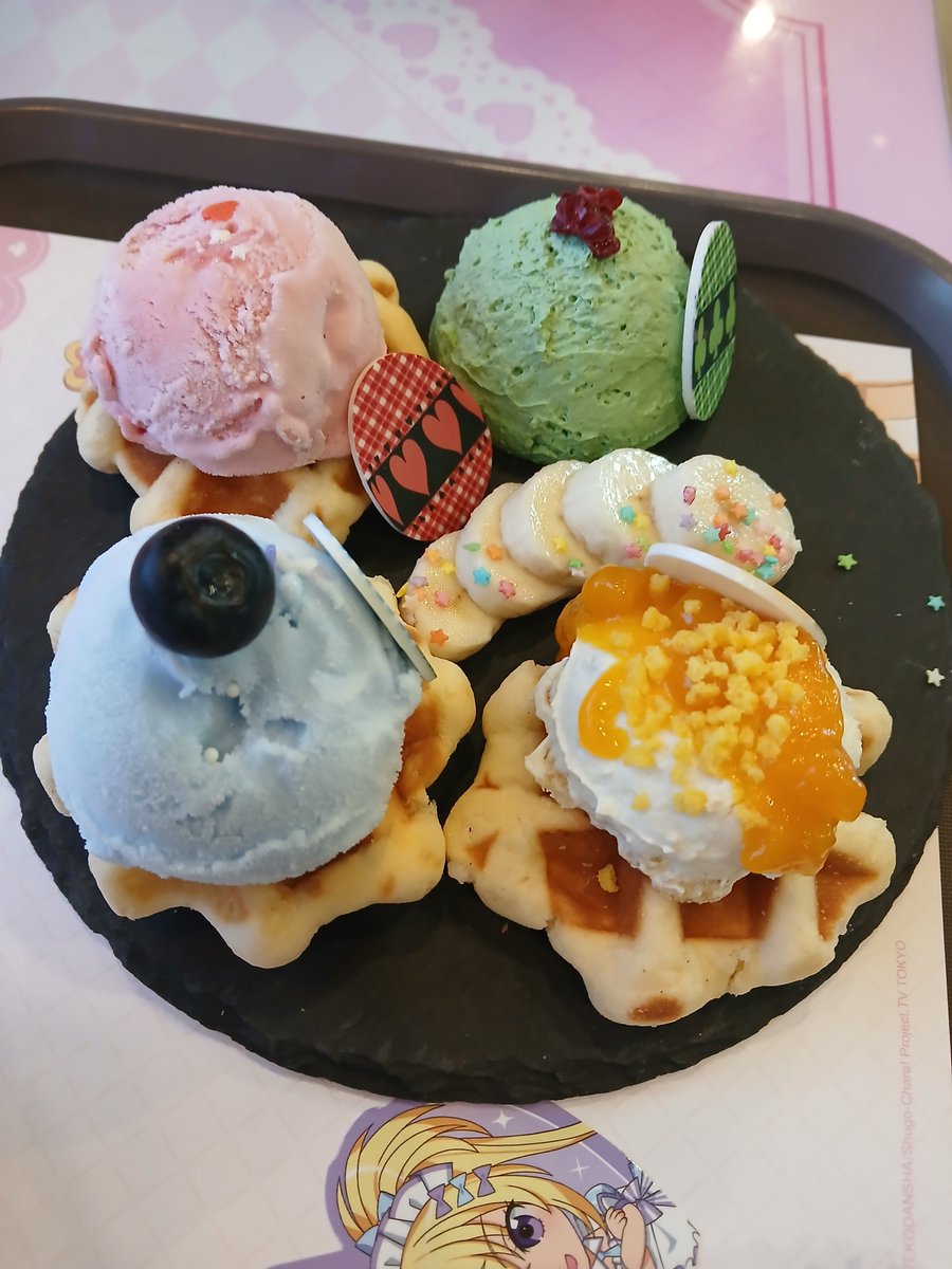 omi_gwon's tweet photo. #캐릭캐릭체인지 #캐캐체카페 #팝퍼블용산점 https://t.co/BCwFT8Yajz