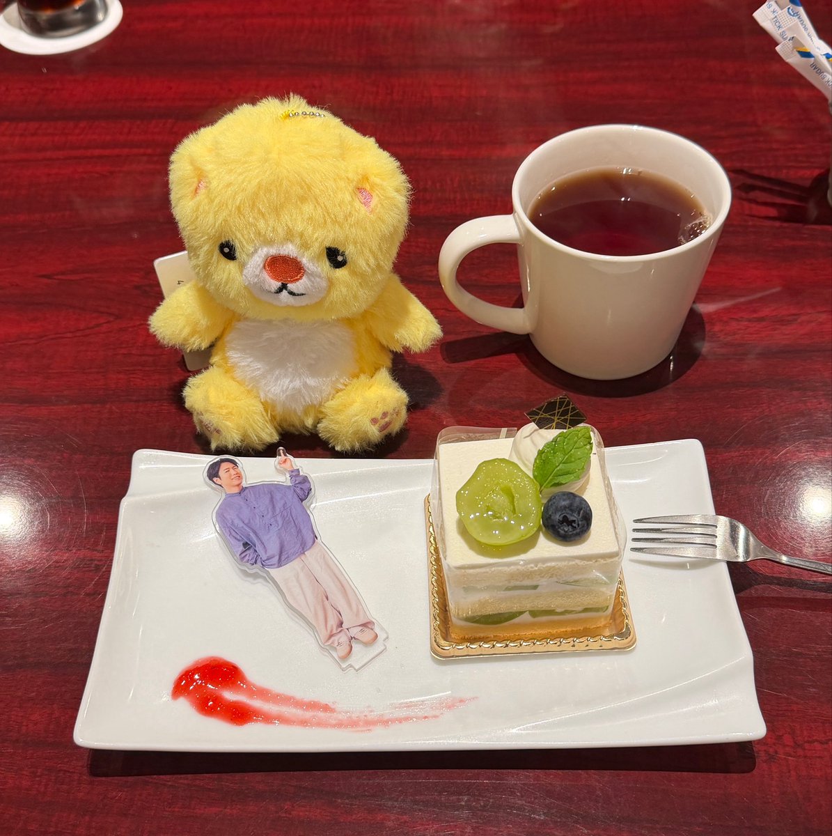 S_km_74's tweet photo. 美味しかったヨン〜🍇 https://t.co/Uf7yxUUXqk