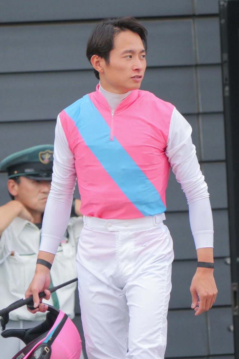 u_uu_u0's tweet photo. 岩田望来騎手 https://t.co/hfW8WBCdyy