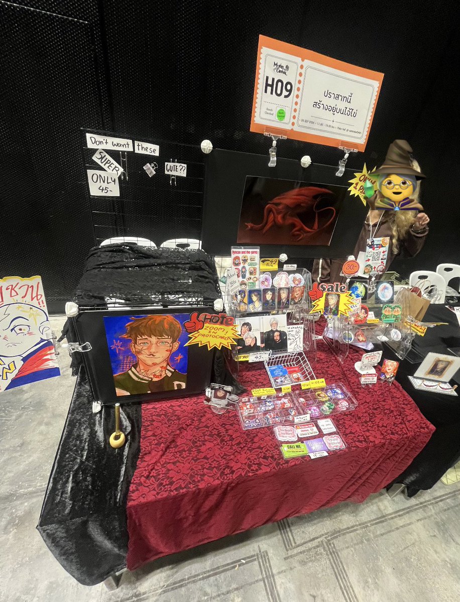 petertrywhere_'s tweet photo. #moviescnv2026 recap 🧙‍♀️
ขอบคุณทุกคนที่มาบูธ H09 ของเรานะคะ ! ดีใจมากที่มีคนมาร่วมกันเพ้นไอ้ดังค์ไปด้วยกัน 🌝  ⭐️

วันนี้แฮปปี้้้ม้ากกที่ได้เจอคนน่ารักกันหมดเลย ตอนขายของนิพูดไม่หยุดปากอย่างงั้นตื่นเต้ร เป็นความทรงจำออกบูธครั้งแรกที่ดีมากกกก ก 😭🙆‍♂️ https://t.co/7X602kmYG2