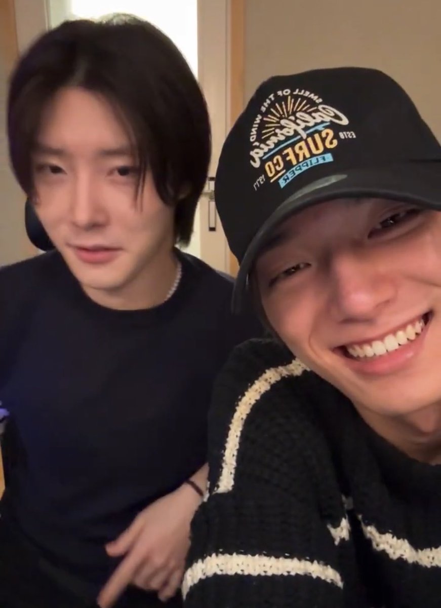 dnrnzz's tweet photo. heol https://t.co/DfLBOVP1eP