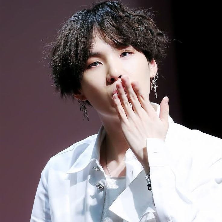 honey_agustD's tweet photo. Just voted for #ARIASBTS at the 2026 ARIAs! Drop your votes too🍑 https://t.co/mEZCgyQq7t