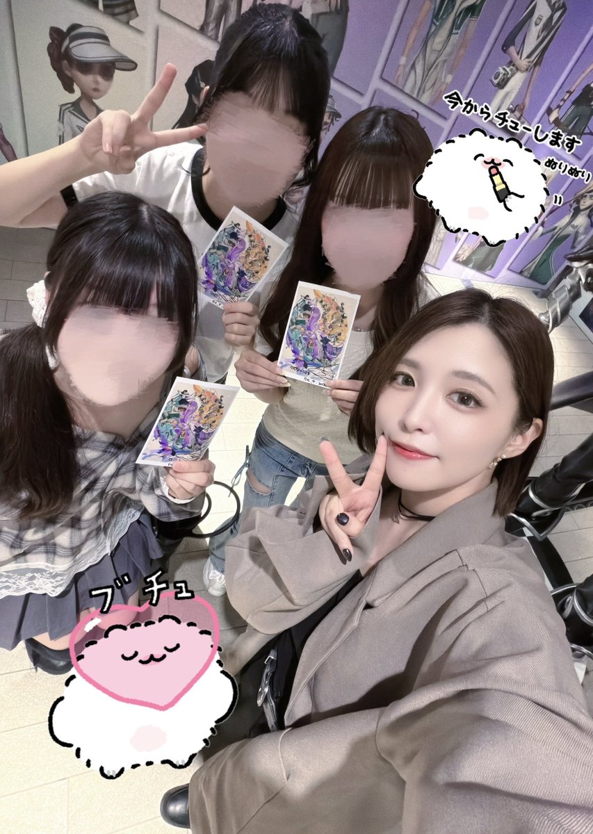 mhllx_'s tweet photo. なみかりさんと試遊コーナーで遊んでいただきました✨
なみかりさん本当にかわいくてお綺麗で、ゲームする前からⱶ˝ ⵐ♥︎ⱶ˝ ⵐがとまらなかった𐔌՞⁔т · т⁔՞𐦯♥️騒ぎすぎてなみかりさんに₹˝ｬʓとか大阪の人⁉️とかいわれて最高に愉快だった（ ᴖ.ᴖ ）♩ #第五人格横浜コラボ #IdentityᏙ ♥ https://t.co/Xt0JqWz0XN