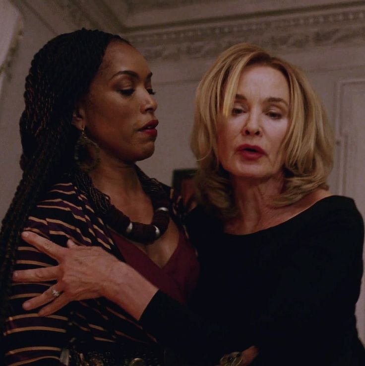 rhaenicentyuri's tweet photo. coven truly was the most lesbian season of ahs everybody was doomed yuri https://t.co/Kt2vCS8HhN