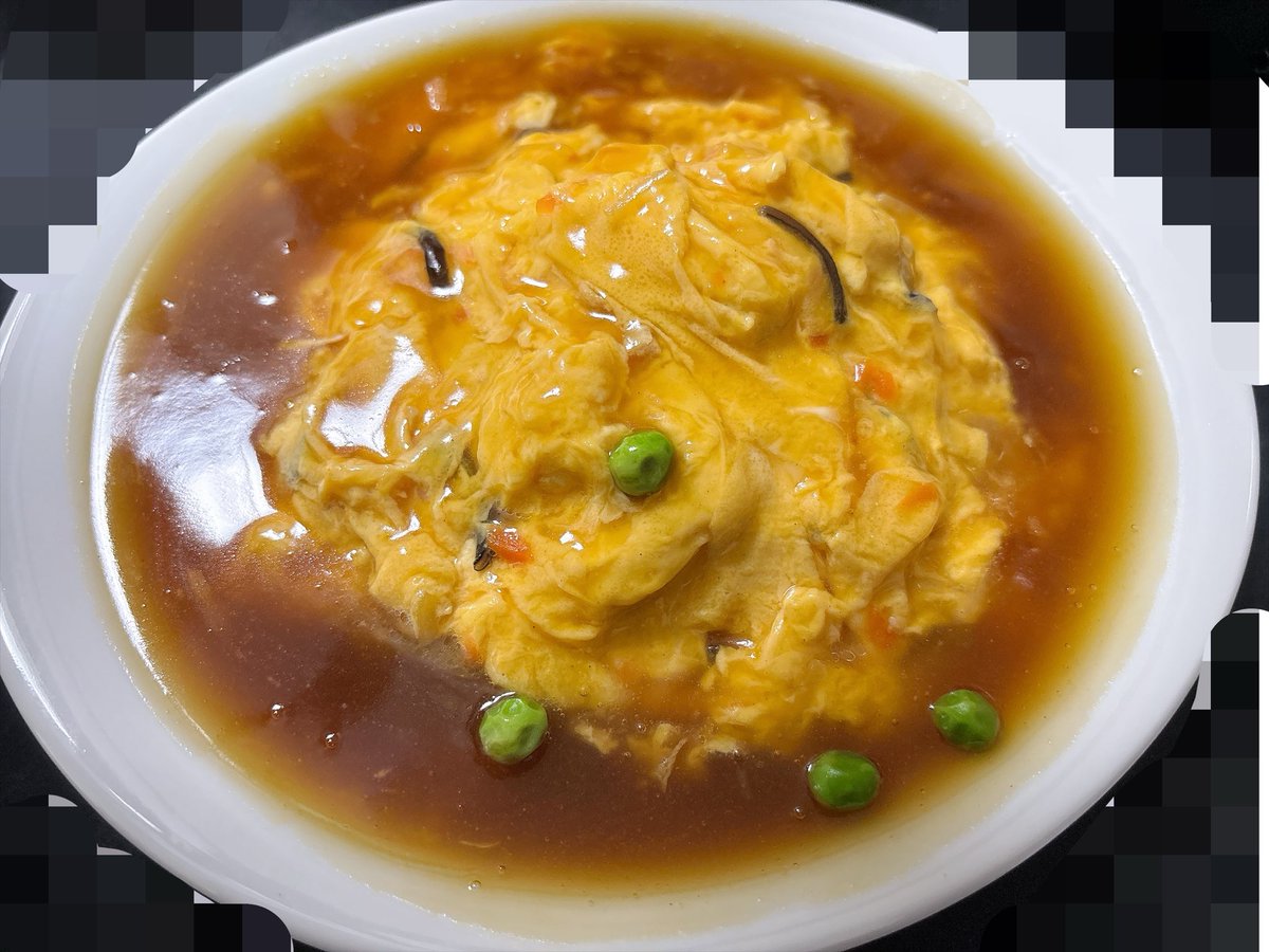 Hiura_Kuro's tweet photo. 昨日は自分の誕生日グッズで天津飯作りましたー！もちろん中はチャーハンです！写真撮り慣れてないのでグリンピースの位置は食べ終わってから気になり始めました！

明日まで販売してんでよかったら買ってねー！

■公式ショップURL
https://t.co/Jemxr8ZaXb… https://t.co/yiW8uZ1SGD