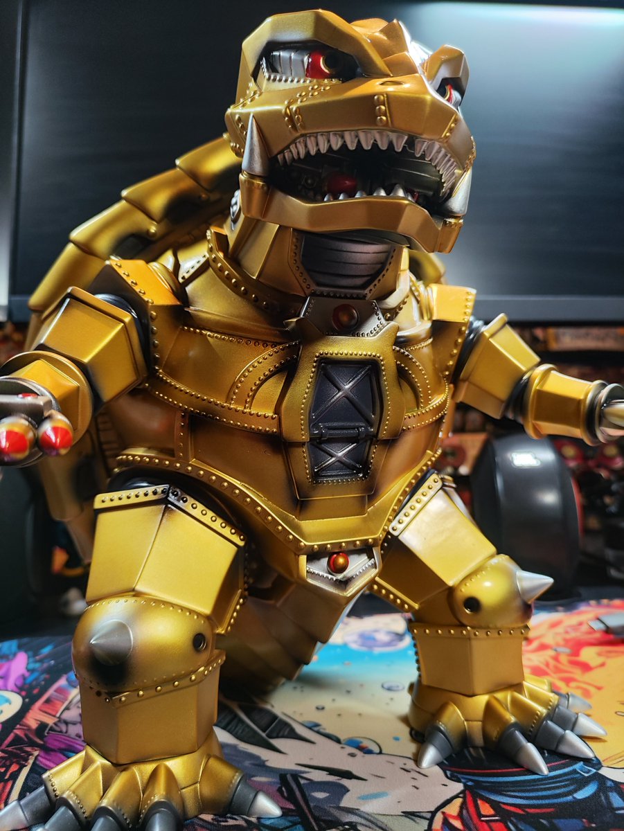 MaskedKashima's tweet photo. こちらのMecha Genbura Goldことメカゲンブラ当選しました‼️🎉
まんだらけとかで何度か見かけたことある素体でしたが、瞳があるような塗装が気に入って応募❗🤖🐢
メカメカボディにゴールド塗装がベストマッチ❗🟡✨
#BLObPUS #PLANETX #ソフビ https://t.co/gFBQz54wA5