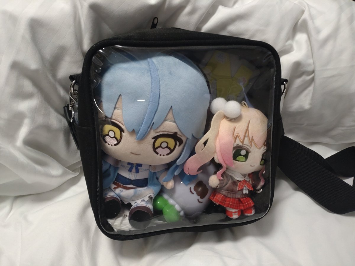 dradra00's tweet photo. 「バズーカで狙え！客席ホールインワンショット」でターゲットエリアに当たったの激アツだったwまがまがの組み合せで参戦したご利益やね！
残念ながらラミィのショットは届かなくて失敗だったけど今日一のドキドキでした！
#ねぽっくすday2 https://t.co/L4dF3vDpZo