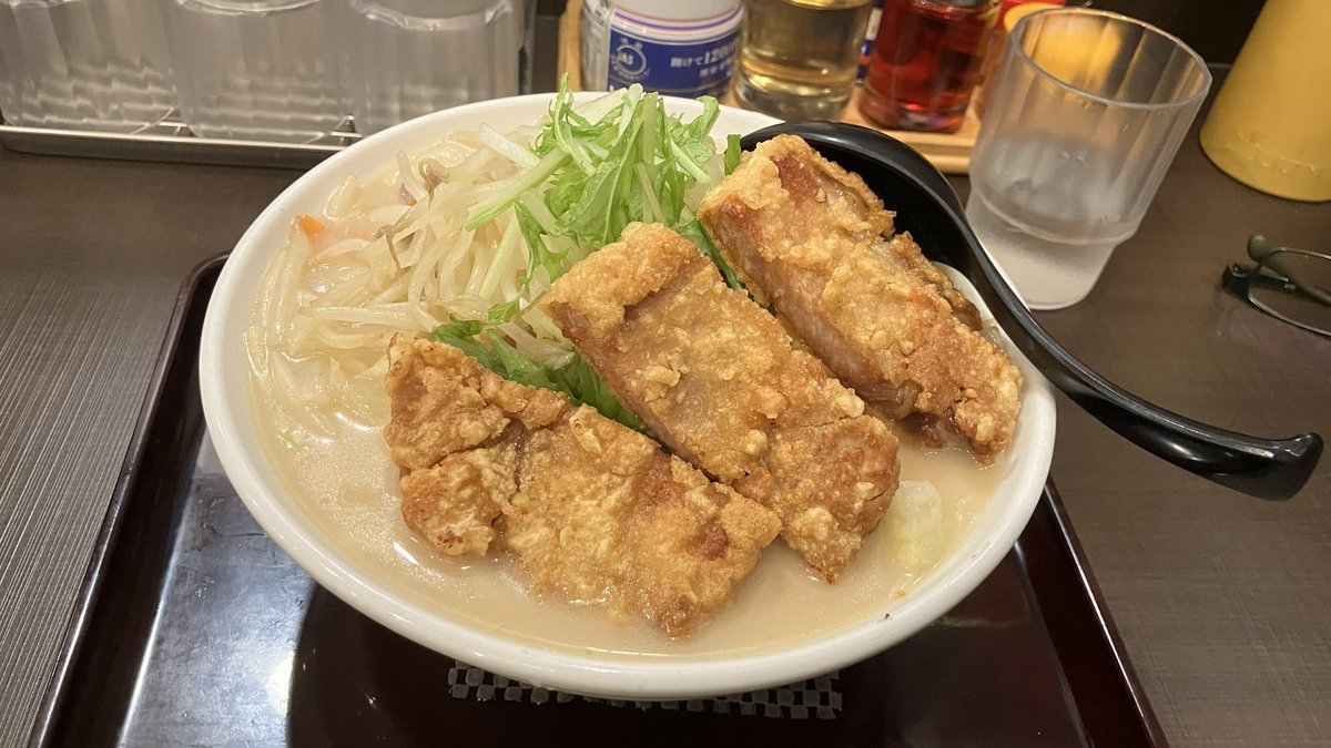 ndsc_c's tweet photo. 「お前に食わせるタンメンはねぇ！」

沼津のタンメン　中華料理　八福
埼玉のタンメン　埼玉タンメン　山田太郎 https://t.co/GKYhMIvN9T