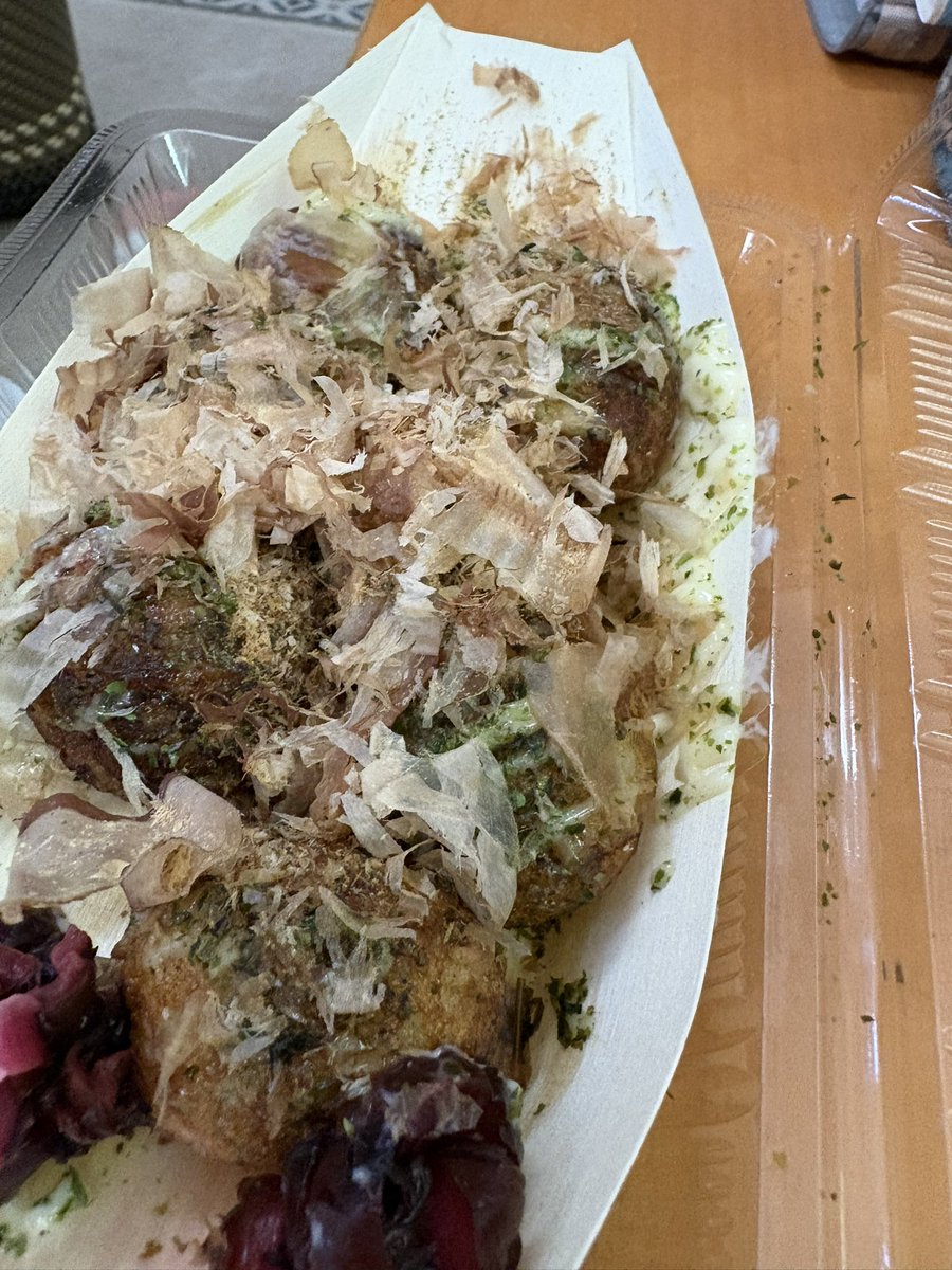 spinalcanalsten's tweet photo. 勝利のお祝いのたこ焼きとバナナジュースは🥤🍌
次も勝利を呼び込もう❤️‍🔥🐙
#ニュー蛸神 #徳島ヴォルティス https://t.co/ZQc7MNUcPE