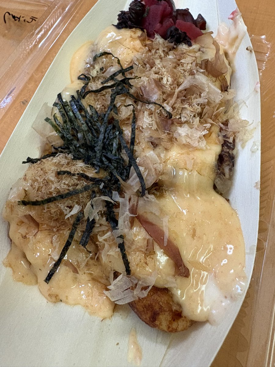 spinalcanalsten's tweet photo. 勝利のお祝いのたこ焼きとバナナジュースは🥤🍌
次も勝利を呼び込もう❤️‍🔥🐙
#ニュー蛸神 #徳島ヴォルティス https://t.co/ZQc7MNUcPE