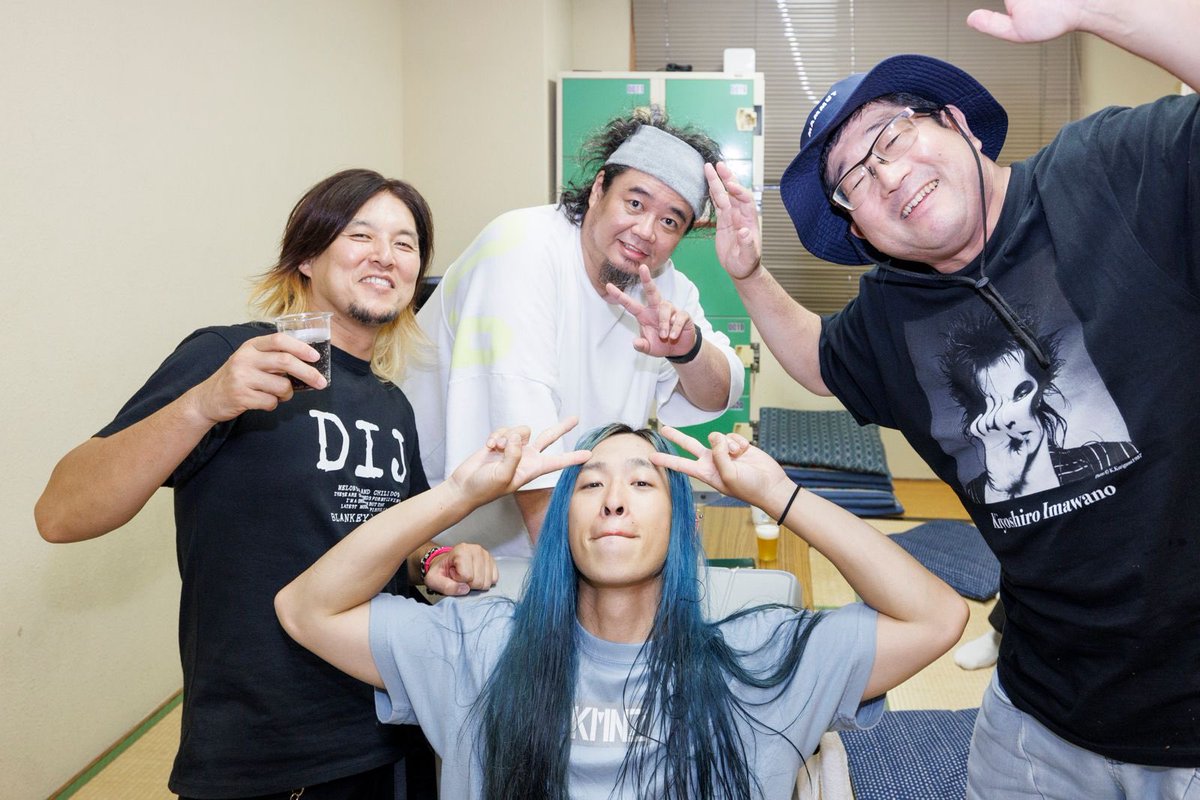erba_teyan's tweet photo. StandBy Release Tour 京都！
おかげさまでさいっこうのツアーファイナルでした！
マジで全員が優勝してた！ライブしててほんまにそう感じた！ありがとうございました！
サンボパイセンのライブもめっちゃハートフルで心動きました。心動く経験ってだーいすき！

📷
Viola Kam (V’z Twinkle) @vizkage https://t.co/u7noTu4HmG