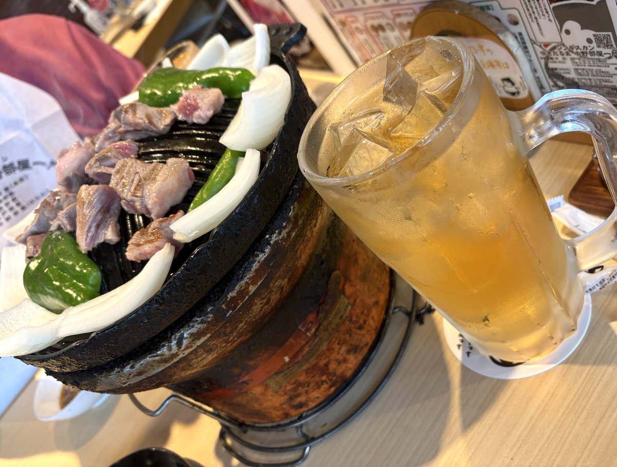 kitsune0710's tweet photo. ジンギスカン〜‼️牛より羊が食べやすいお年頃😋 https://t.co/Jqnlp7UnrW