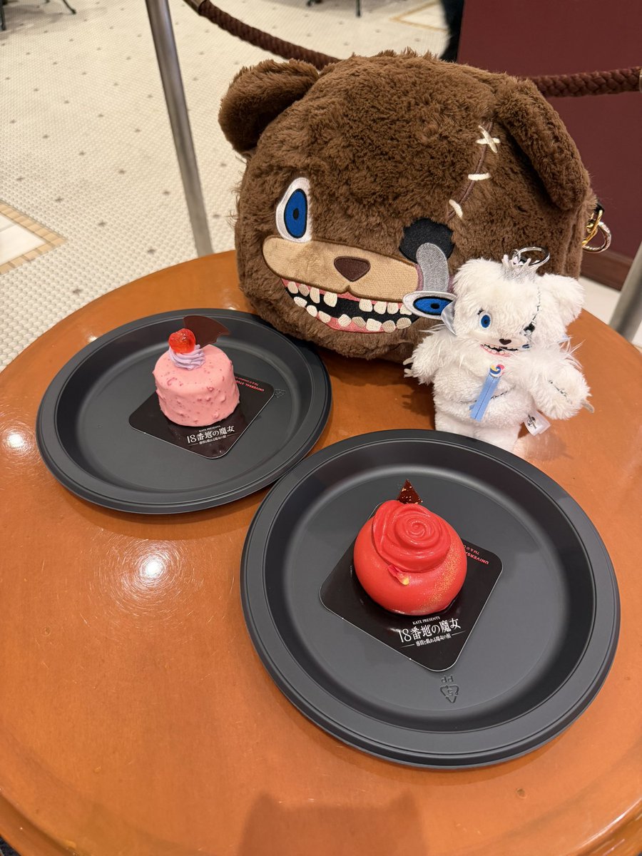 xxo_qv's tweet photo. 初ケーキ🫶🏻
 #usjファン https://t.co/KRPVxtfiBZ
