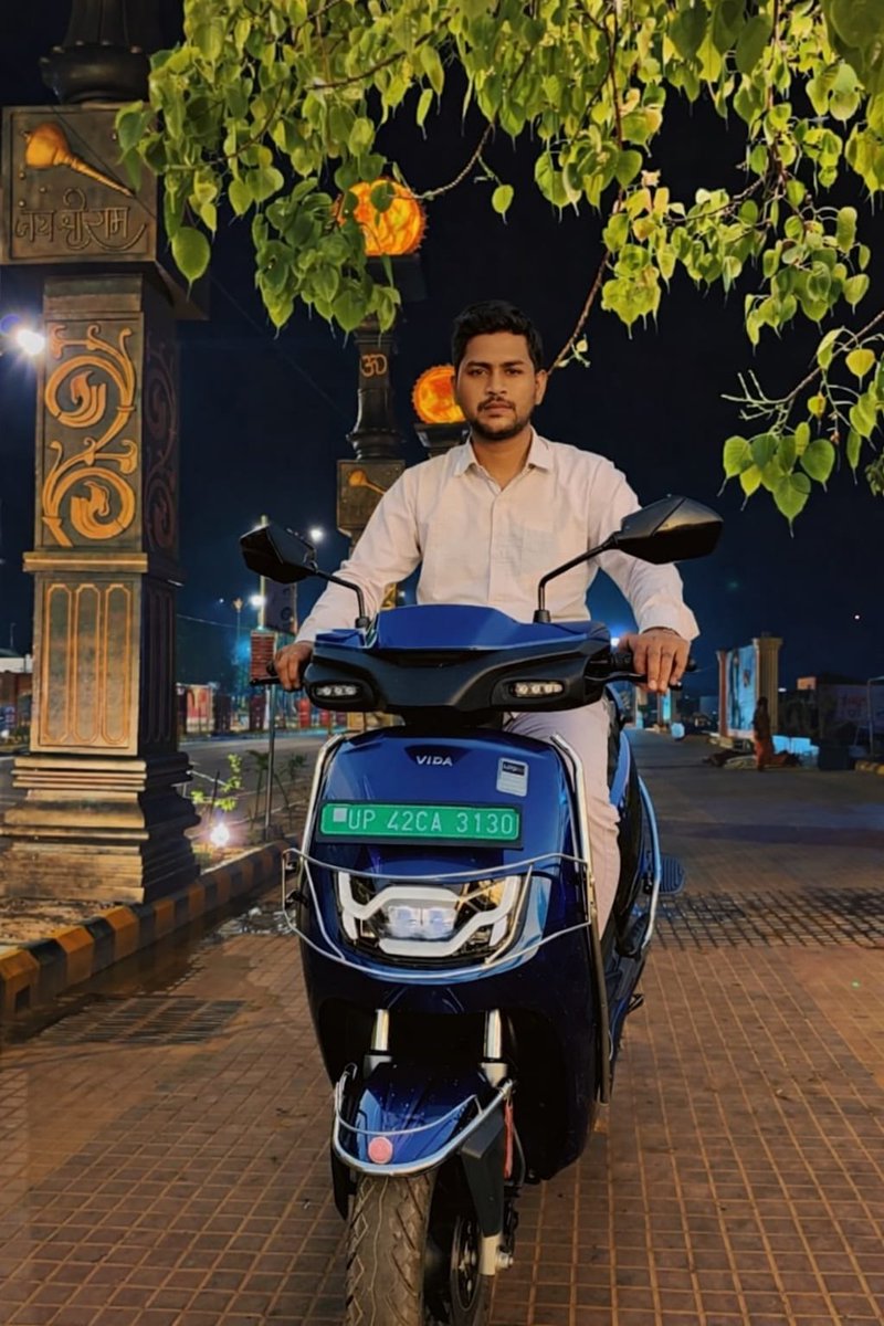 RahulChauravwe's tweet photo. @nitin_gadkari Hero Vida (UP42CA3130) में ब्रेक फेल्योर की गंभीर मैन्युफैक्चरिंग खराबी है। Chandra Hero (फैजाबाद/अयोध्या) के अनपढ़ स्टाफ को सर्विसिंग तक नहीं आती ग्राहक की जान जोखिम में डालने के लिए कंपनी और डीलर पर कानूनी कार्रवाई की जाए @vidaworld @heromotocorp @jaagograhakjago https://t.co/sdbpnVBcJJ