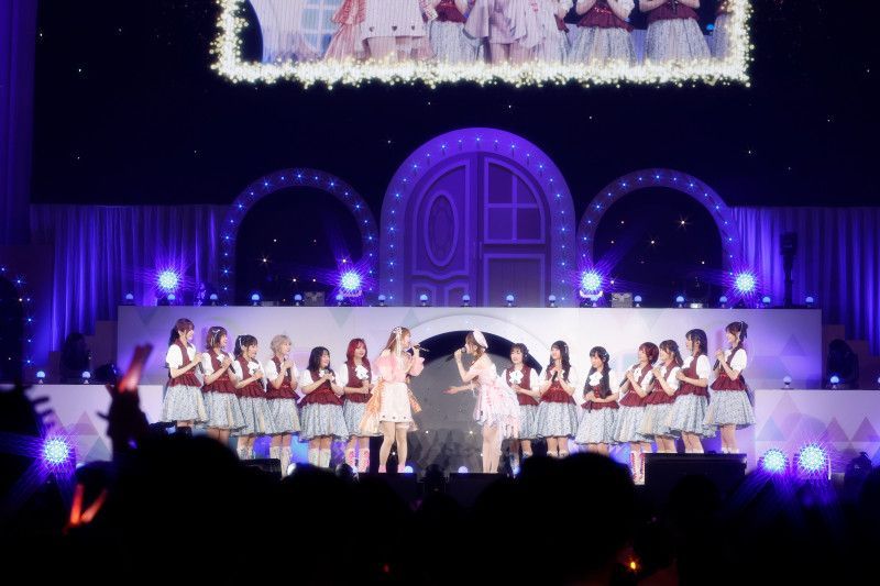 OtakuLabJP's tweet photo. ＼レポート特集／アイマス ミリオンライブ！14thライブDAY2公演レポ（写真約80枚）
https://t.co/K56TrjjJ8T

DAY2は馬場このみと百瀬莉緒のツイン主演公演でした。OLからアイドルへの“もしも”から新曲まで。

サプライズの二次会アンコールまで、2人だからこそ届いた魅力が詰まっています✨

#ミリオン14th
#ミリオン14th_day2