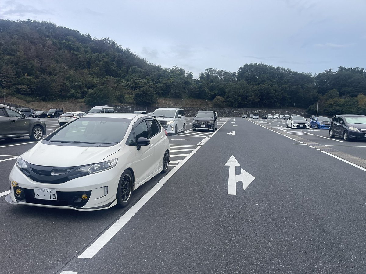 tokyog80's tweet photo. 多分よく止まってた付近？ https://t.co/L3t6dgWB2C