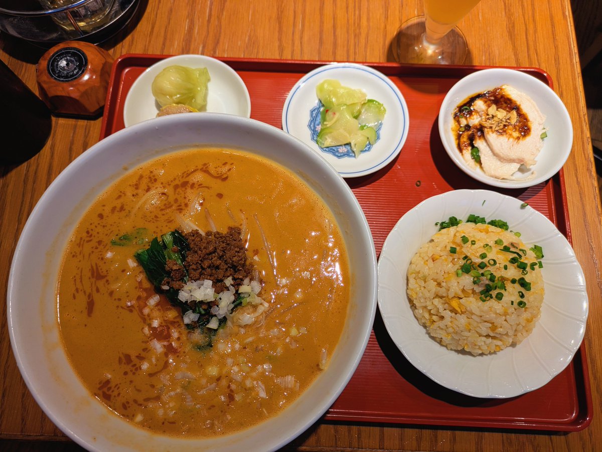 chi9noUta's tweet photo. 昨晩帰宅後から、、、左の腰から臀部、モモと膝裏に謎の痛みが。踏ん張ったのね、きっと。

とりあえずスタミナ回復につとめます。というコトで、やんちゃしてみました。 https://t.co/45Jk0Bh9e0