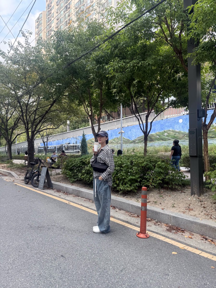 mzylvs_2's tweet photo. #문수아🫧

sua with papa moon😊 https://t.co/k6DhOUYCCa