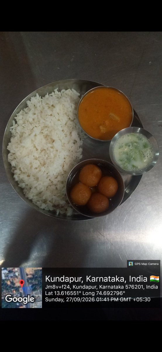 premetricgk's tweet photo. Pre metric girls hostel kundapur 
Lunch 
27.9.26#SocialAudit_SWDMeals 
#SocialWelfare_Karntaka
@sw_udupi https://t.co/qBFVcLHKbP