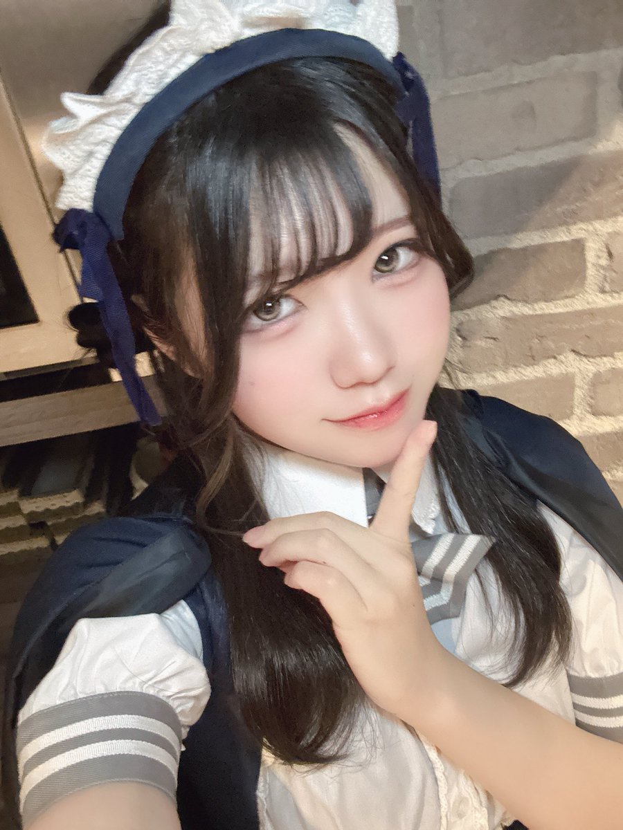 ram_afilia's tweet photo. 0925ありがとう🔭

初めての留学❕マジボのセンパイがたくさん来てくれてて、それまで緊張してたけどリラックスできました˘𓂂- · -𓂂˘そして深夜営業でマジボに戻ってきたら、同じくスターズからはしごしてきてくれたセンパイもいて߹ - ߹たくさん愛を感じた1日でした♡エモーチップくれた方へ𝐀𝐋𝐓🈶 https://t.co/nsx8TQOcBc