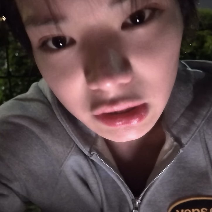 ohyulkebab's tweet photo. saya lah wujud pemuja bibir enyoy plumpy ohyul https://t.co/x16SZJzzm4