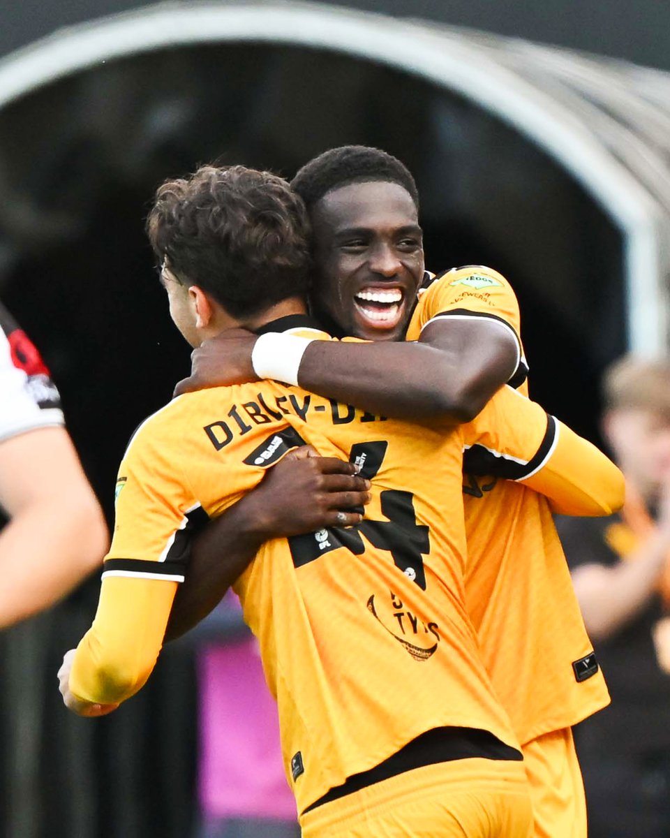 NewportCounty's tweet photo. Good morning, Amber Army 🤩

Sundays are always better with three points 🙌

#OneClubOneCounty https://t.co/4GXFcHXym3