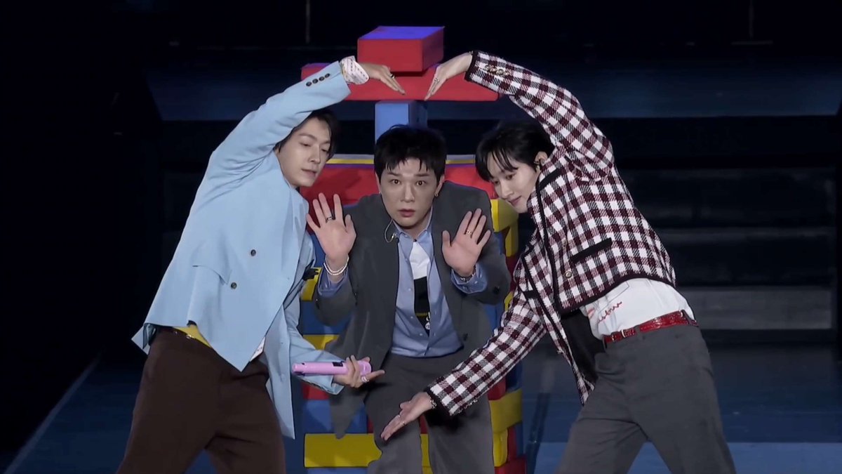 e_hxrry's tweet photo. 260927 팬파티 ArcaDE
네컷찍기 📸
#동해 #DONGHAE 
#은혁 #EUNHYUK
#신동 #SHINDONG https://t.co/0NCUtqXMSO