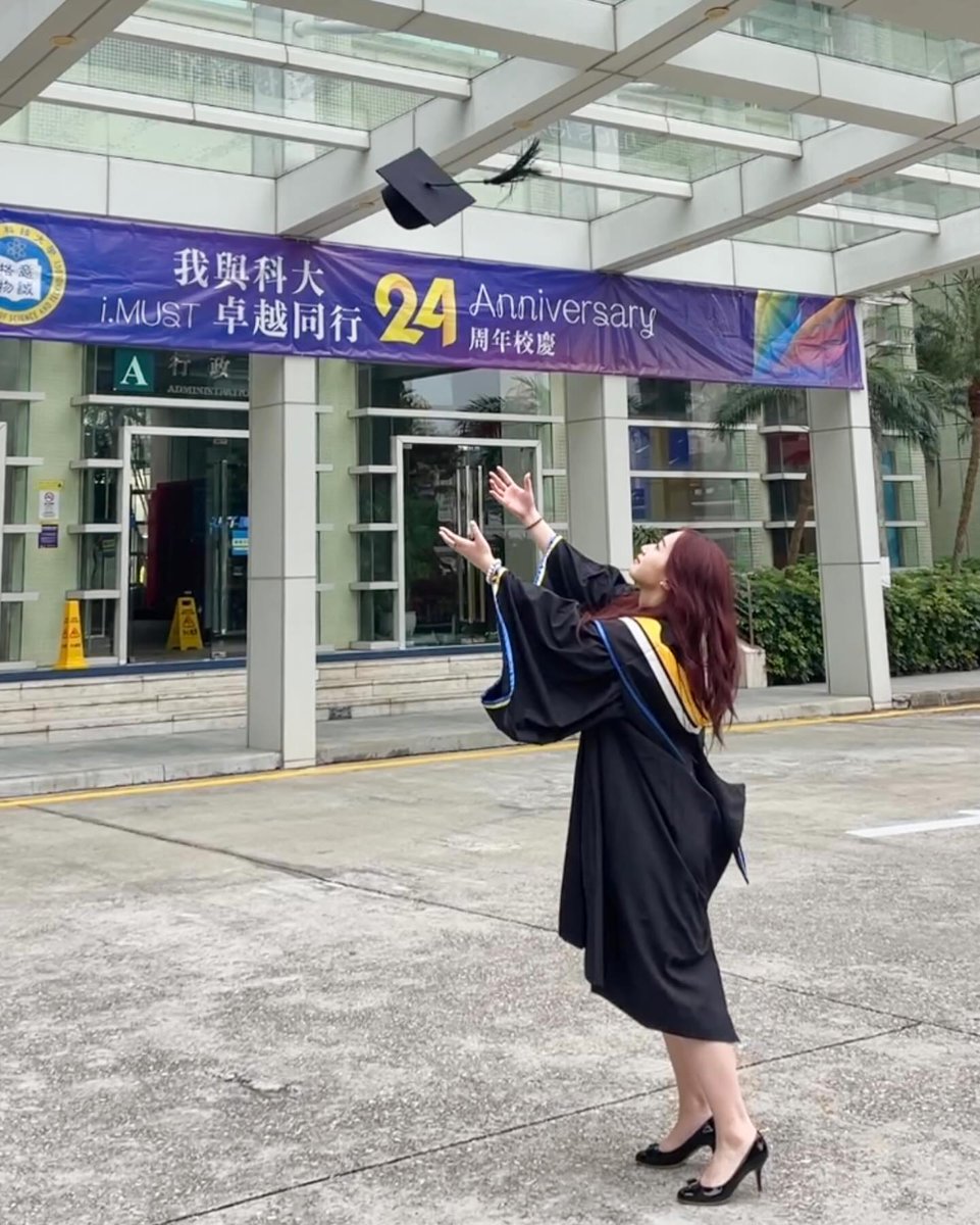 addisonsanukhv's tweet photo. Graduation is just around the corner. https://t.co/ll7bXOJurq