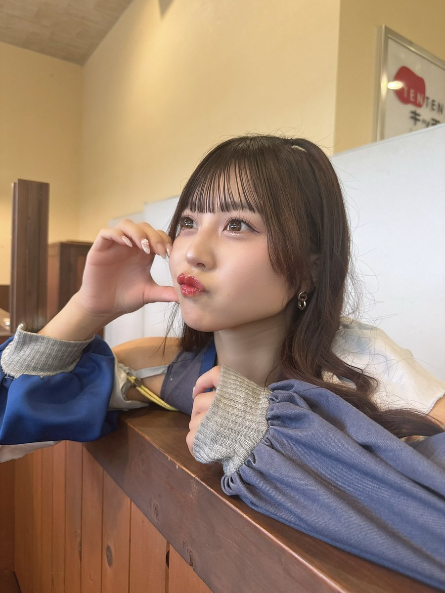 ooshima_aoi0729's tweet photo. イオンタウン周南雨の中ありがとございました☺︎

いつもと違う雰囲気で特別感あったよね‼︎また帰って来れるよう頑張る🐡

みんなも気をつけて帰ってね〜🚗 https://t.co/9XkuyMydjz