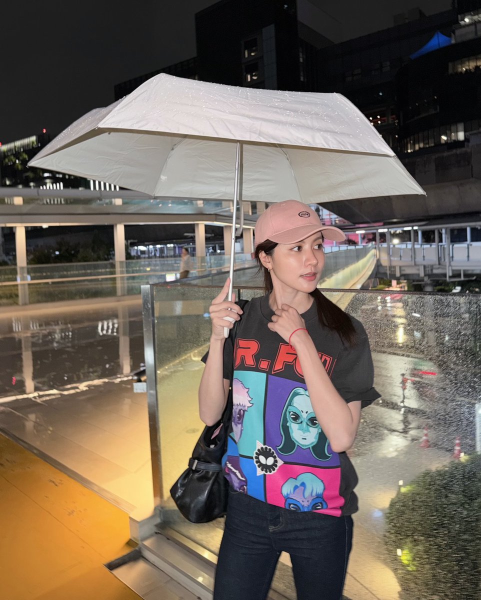 NamneungMilinTH's tweet photo. [IG:with.namneung Post]

ได้โปรดหยุดสาดก่อนสมาชิก☔️

#NamneungMilinD https://t.co/df0DfK2o7l