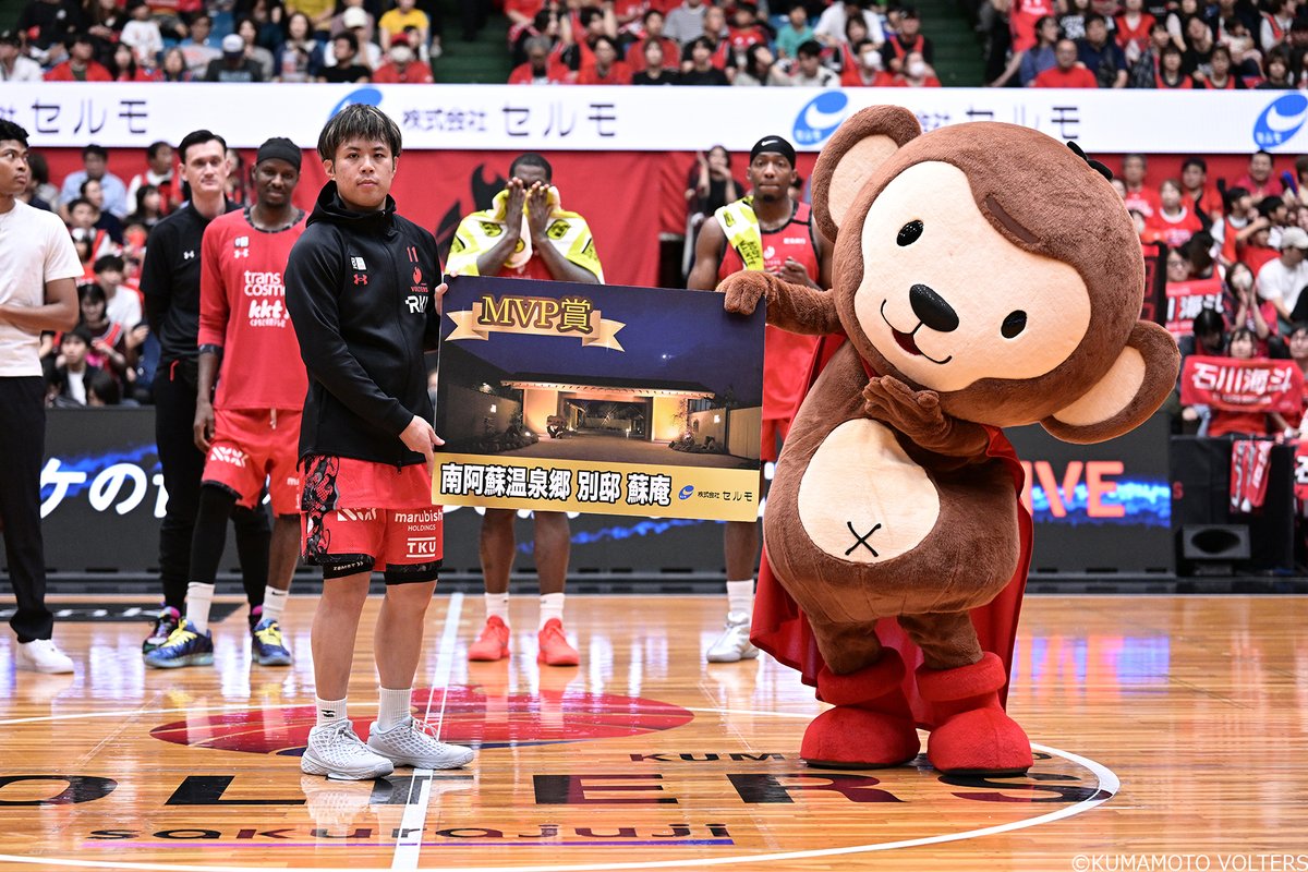 K_VOLTERS's tweet photo. 株式会社セルモ presents MVP🏅
本日選ばれたのは #石川海斗 選手
4本の3Pを含む16得点、4アシスト、2スティールを記録🏀

ケガからの復帰直後とは思えない圧巻のパフォーマンスで、チームを力強く牽引しました🐦🔥

#株式会社セルモ 様、ご協賛ありがとうございます！

活躍は見逃し配信で🖥️📱
https://t.co/3w2K1GxLoT

#熊本ヴォルターズ
#BeTheOneKumamoto
#たちあがれっど！
#BONE初代王者へ