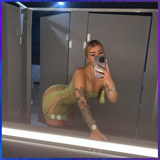 HarunAtes19's tweet photo. hoşlanma Whats^^^App İletişim: 0501.653.70.47 O bakışın var ya… insanı tek başına kendine çekmeye yetiyor. 👀❤️ #İstanbul #Üsküdar #Salacak https://t.co/Jxq45VdrG1 https://t.co/TnQxn7vhOj