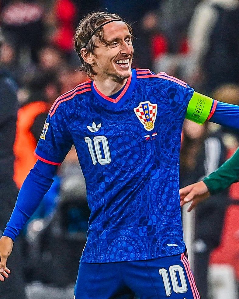 MadridXtra's tweet photo. 🇭🇷 Luka Modrić had a fever the days before the game.

He couldn’t train and missed the press conference.

He started, scored the opener, was the MOTM and was nominated for the Nations League Player of The Week. 🪄 https://t.co/g3EEkdcPJk