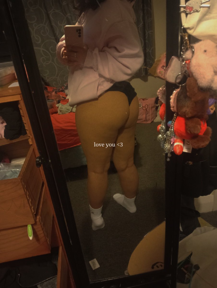 MrsCellulite's tweet photo. Booty pic 💋 🍑 
#selfie #nsfw 
.
.
.
Single 
19 
Female 
New Zealand https://t.co/jNEGPGxHrY