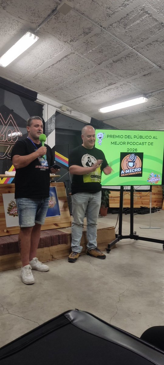 Amicrodescu's tweet photo. Pues ayer… me lo pasé en grande en el @canasypodcast compartí el día con compañer@s podcaster y al final del día….

@Asespod me dio el premio al mejor podcast del público 2026!!!Que mas puedo pedir?

Gracias a tod@s por el apoyo!!!

Me dais gasolina para 100 años de podcasting! https://t.co/otNf89PMvH