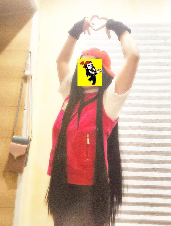 MainTwoTimeirl's tweet photo. Going for a walk <_3 #YiXi https://t.co/ZqPbFBucx6