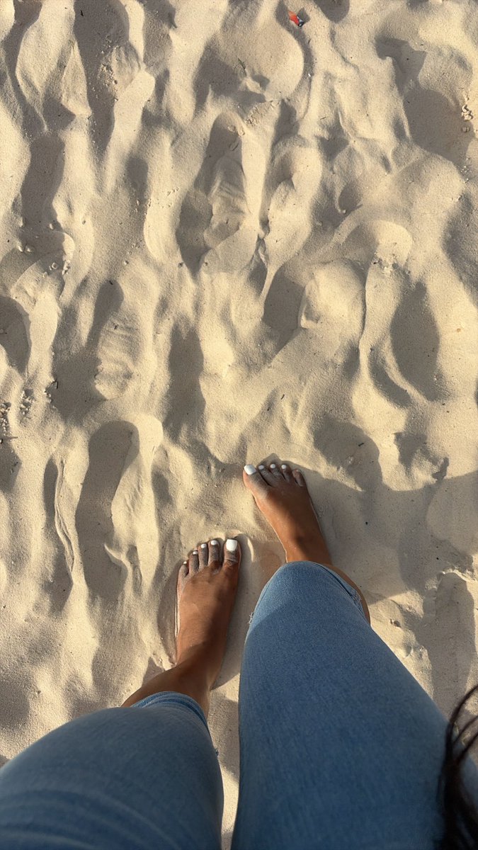 Kaystarzs1's tweet photo. #kaystarzs #prettyfeet #cutefeet #whitetoenails #payforcontent #fypシ゚viral #explore #trending #prettygirl #brownskin https://t.co/mgwjwxWvDA