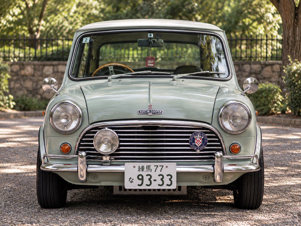 raindrop_lab's tweet photo. 30年近く乗り続けているMINIのフルレストアを検討している。画像のようなスタイルが理想だがどこまでやれるか。 https://t.co/sh2eKWkbz1