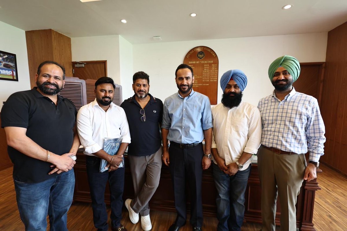 meet_hayer's tweet photo. ਪੀਸੀਏ ਦੀ 78ਵੀਂ ਸਾਲਾਨਾ ਜਨਰਲ ਮੀਟਿੰਗ ਵਿੱਚ ਹਿੱਸਾ ਲਿਆ। ਪੰਜਾਬ ਨੂੰ ਕ੍ਰਿਕਟ ਖੇਡ ਵਿੱਚ ਅੱਗੇ ਲਿਜਾਣ ਲਈ ਵਿਚਾਰਾਂ ਕੀਤੀਆਂ ਅਤੇ ਪਿਛਲੇ ਸਮੇਂ ਵਿੱਚ ਕੀਤੀਆਂ ਨਵੀਆਂ ਪਹਿਲਕਦਮੀਆਂ ਬਾਰੇ ਹਾਊਸ ਨੂੰ ਜਾਣੂੰ ਕਰਵਾਇਆ। https://t.co/ogTS5MgGF1