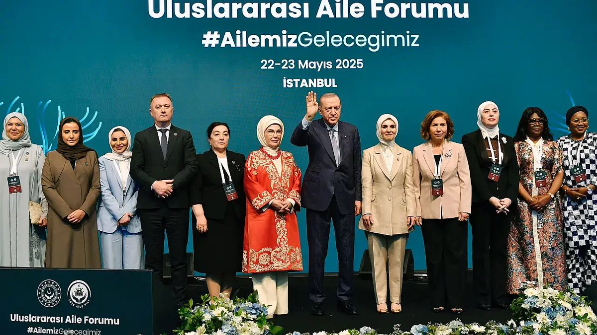 alpercgn's tweet photo. Sayın @Yusuf__Tekin; geçmiş 7 yılda uygulanan düzenlemenin bu  yıl uygulanmaması nedeniyle, sınırlı tercihler ve yetersiz kontenjanla karşı karşıya kaldık. #KadimSorumlulukNeOldu Aile birliği , sağlık, can güvenliği ve engellilik mazeretleri kabul edilen öğretmenlerimizin sorunlarının çözülmesini rica ediyoruz. @RTErdogan @oktay_saral @_cevdetyilmaz @hasandogan @omurfatih 👨‍👩‍👧‍👦