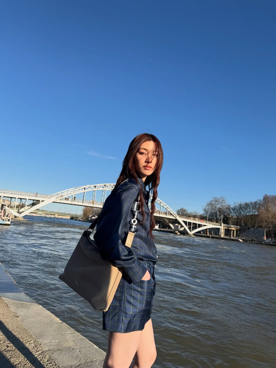 OrmKorn_fans's tweet photo. Last Paris Fashion Week, Orm Kornnaphat gave us the perfect Parisian backdrop from the Seine and its iconic bridges to the Eiffel Tower. Now, Dior Summer 27 brings another Paris fashion moment to look forward to.

#OrmKornnaphat 
#LingOrmDiorSummer27
#DiorSummer27 #Dior #PFW https://t.co/axNveVsAdq