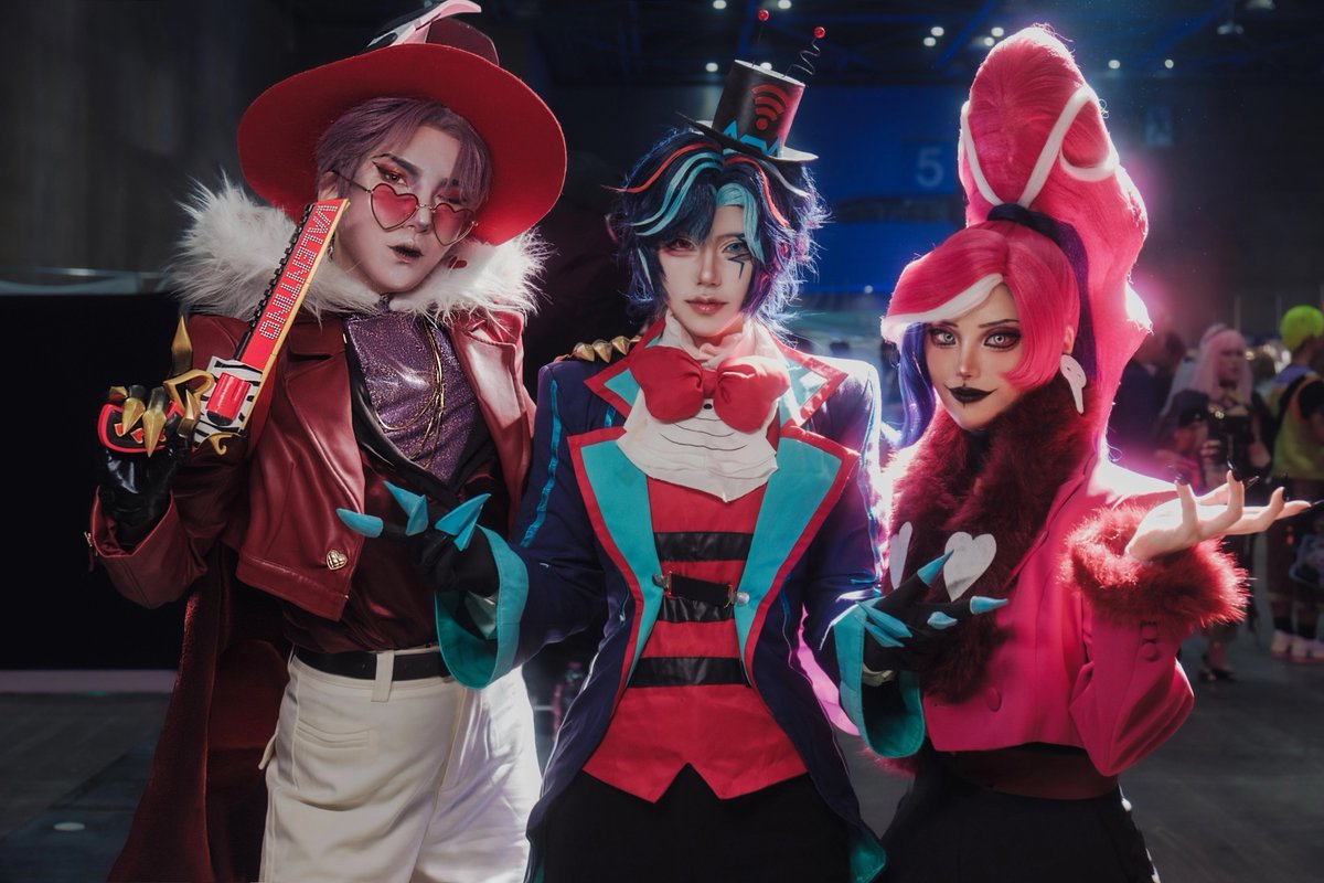 qms_cos's tweet photo. VEES 💜💙🩷

#HazbinHotel https://t.co/YUz6KhnTxq