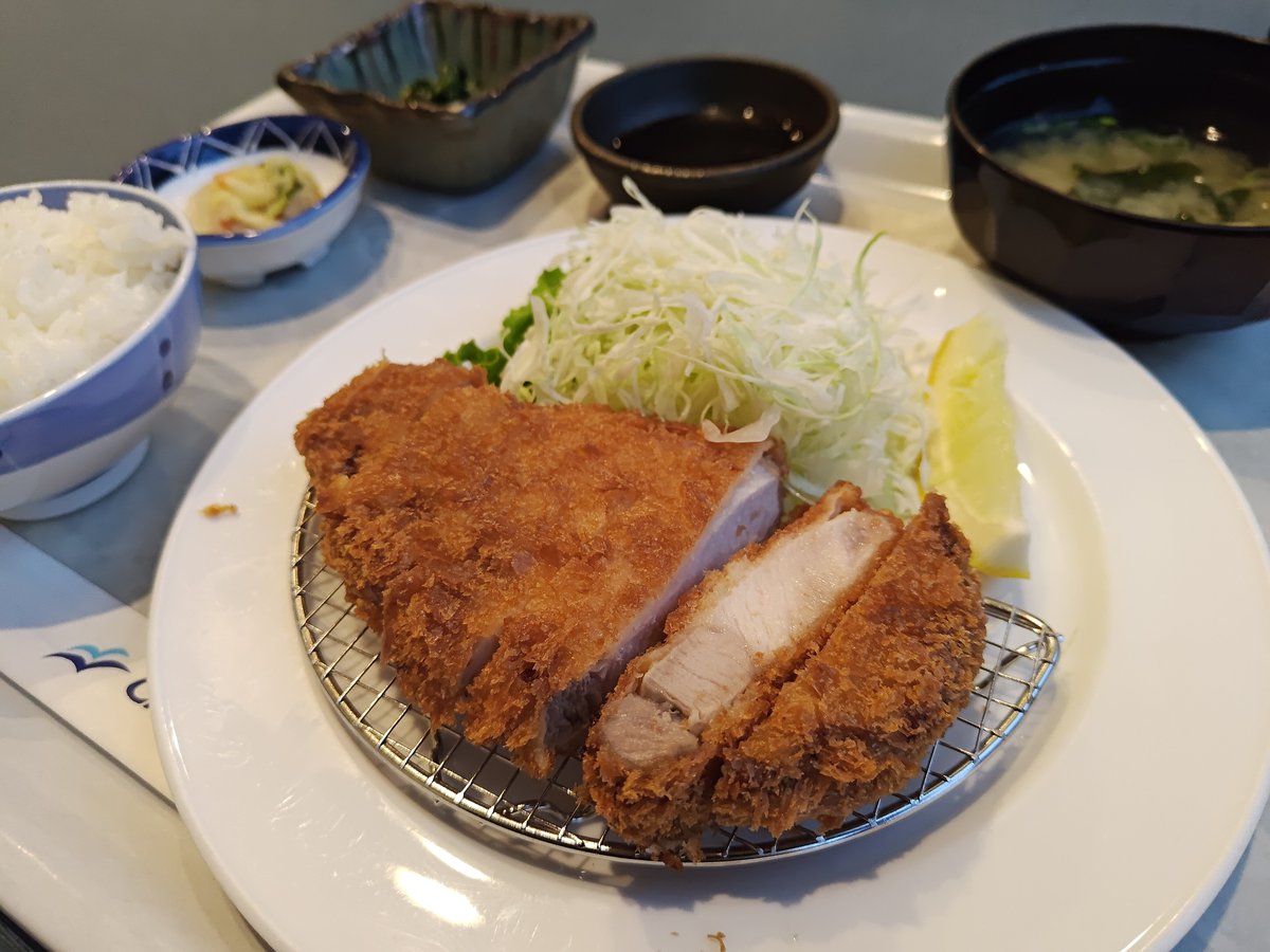 shittrye's tweet photo. よる

着岸までもう少し。 https://t.co/nH6OIkG9OE