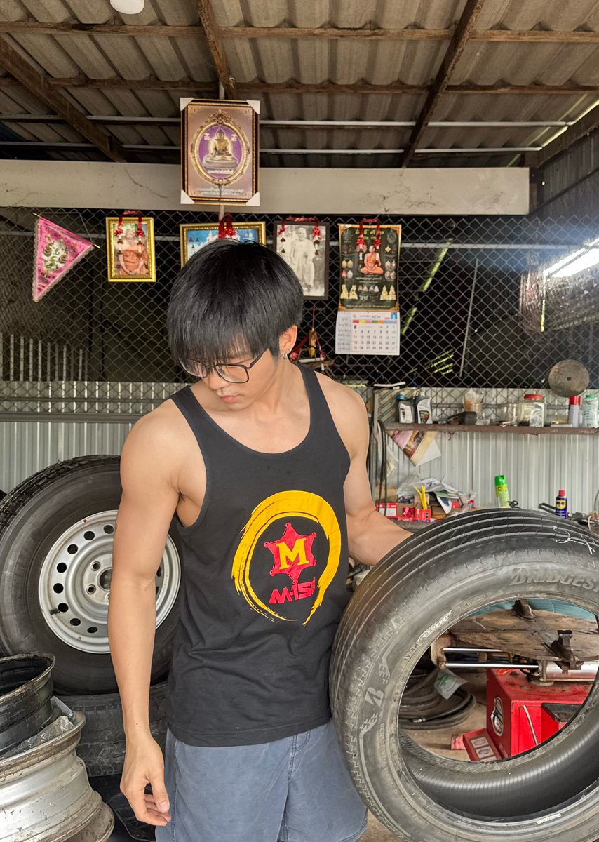 art_tinwiphat's tweet photo. ร้านเปิดปกตินะคับ 😎😋
เปลี่ยนยางพอไหว...เปลี่ยนใจพอเลย https://t.co/lSCAw6sF5v