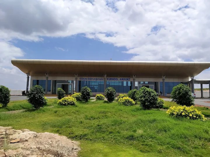 AndhraNexus's tweet photo. 🚨 Kurnool Airport to Get Night Landing Facility and More Flights

➜ Night landing facility planned at Kurnool Airport (Orvakal).

➜ Additional flights to Vijayawada and other cities requested, including daily morning and evening flights to Vijayawada.

➜ Runway expansion proposed to accommodate larger aircraft.

➜ MRO facility proposed for aircraft maintenance.

➜ Orient Flights Aviation Academy to train 60 pilots annually, expanding its fleet from 3 to 10 aircraft.

➜ ₹50,000 crore in investments planned in Kurnool district, with industries coming up in Orvakal Industrial Park.