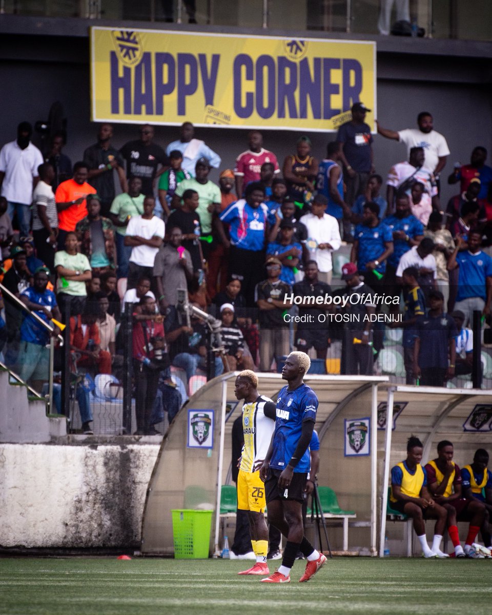 HomeBoyOfLaGos's tweet photo. @Nsukka_okpa of @SportingLagos
#SPLBAR #EUROMATCHNPFL #NPFL27 https://t.co/8qykjHAlMb