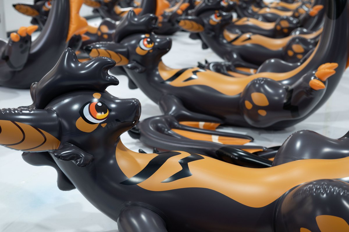 FactoryCreature's tweet photo. Hello everyone~ The Zippy the Bat Dragon presale is already halfway through — we're so happy you love Zippy!

A whole new generation of Zippy the Bat Dragons is being born! 🦇🐉

If you'd love to have Zippy by your side, order yours now!

👉 Order here: https://t.co/3BokvrUYTa https://t.co/j8Ra8SRvnd